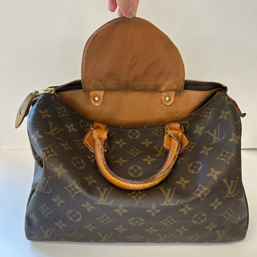 Louis Vuitton Monogram Speedy 30 - Picture 9 of 16